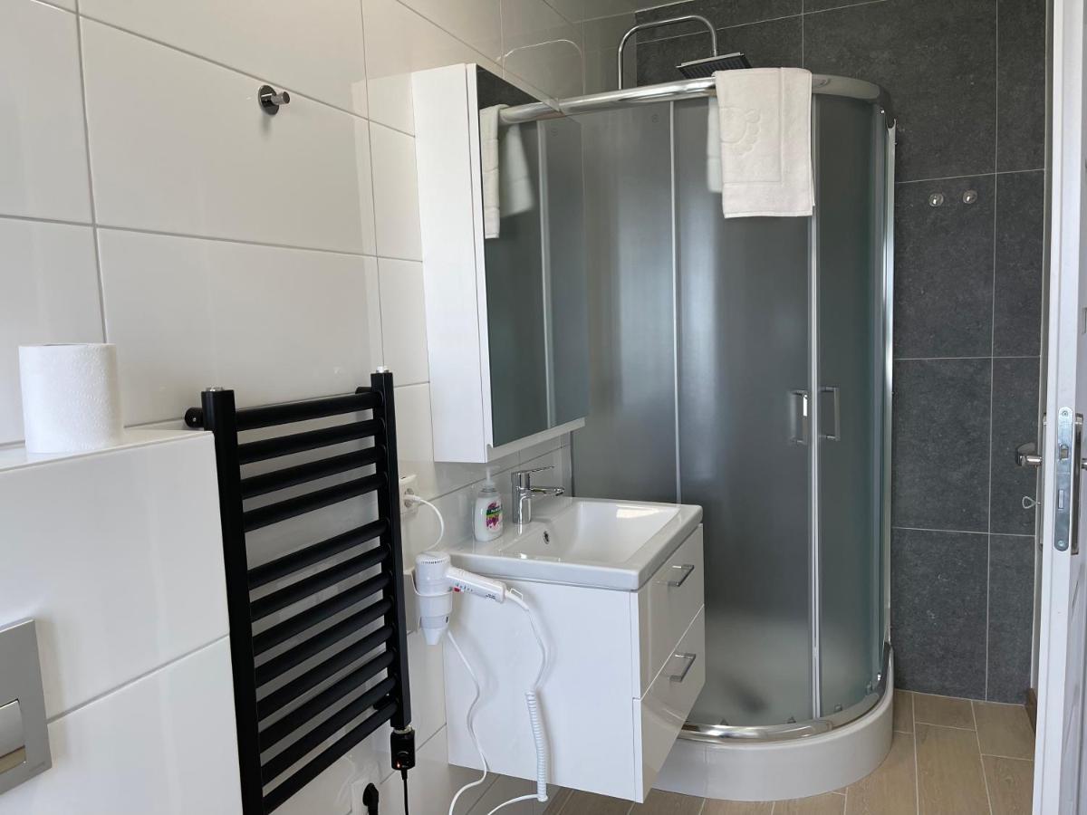Helgrindur Guesthouse 그런다포르두 외부 사진